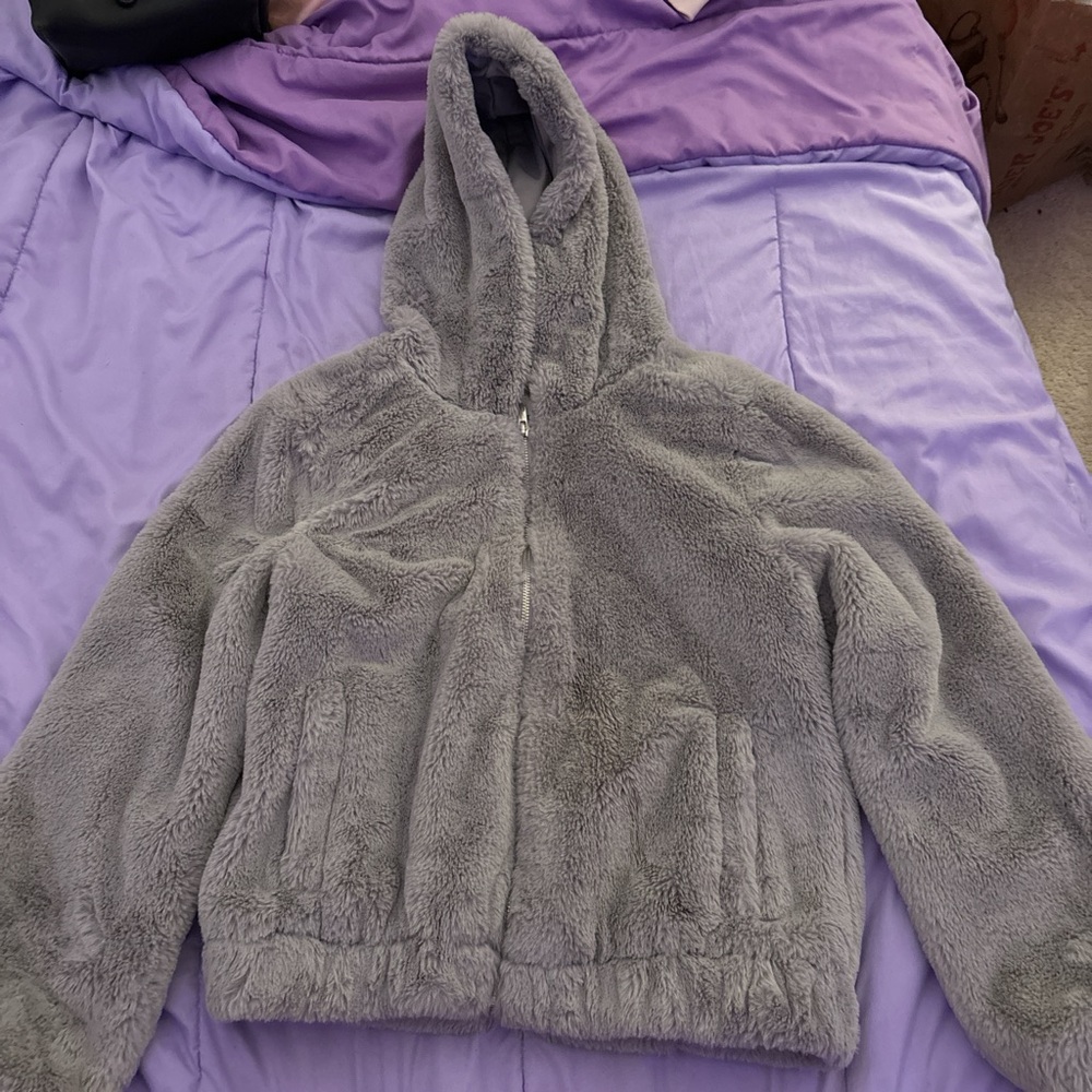 Full tilt women’s grey bomber jacket!